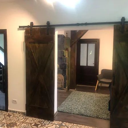 Holiday home Casuta Mamaiei Lizeta -